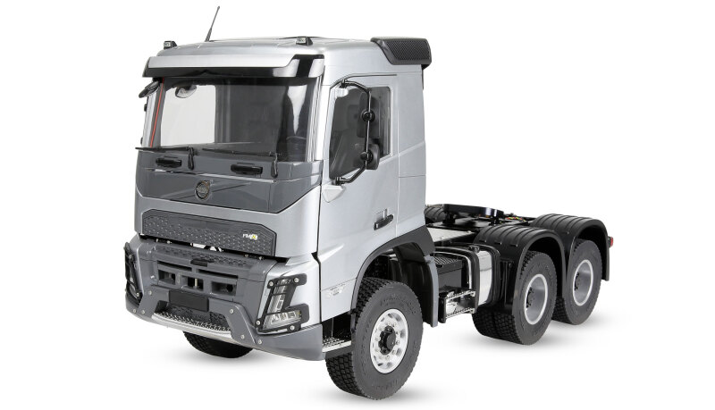 Volvo FMX E013 Zugmaschine 6x4 1:14 RTR silber