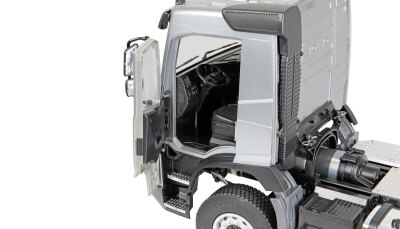 Volvo FMX E013 Zugmaschine 6x4 1:14 RTR silber