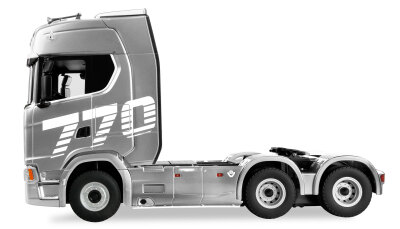 Scania 770 S Zugmaschine 6x4 1:18 RTR silber