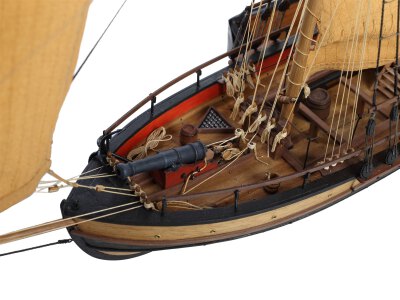 ATREVIDA, Lancha Canonera 1:30 70 cm