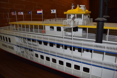 Creole Queen Modellboot Bausatz Kit #1222 von Dumas Boats