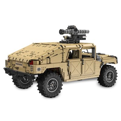 CaDA Humvee 1:8 braun Bricks