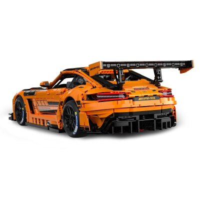 CaDA Mercedes-AMG GT3 1:8 orange Bricks