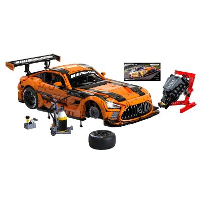 CaDA Mercedes-AMG GT3 1:8 orange Bricks