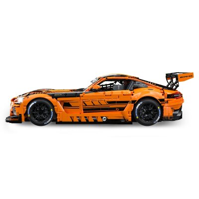 CaDA Mercedes-AMG GT3 1:8 orange Bricks