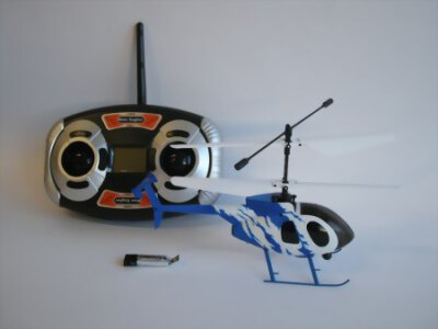 Nine Eagle Bravo III 2,4 GHz *