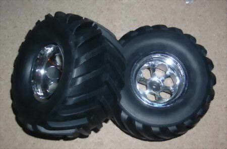 Reifen mit Chromfelgen Monstertruck 1:10 / Ø 125 mm - Breite 60mm  Amewi 6518B-1001