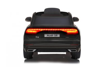 Ride-on Audi Q8 schwarz 12V