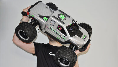 AMXRacing Mammoth Monstertruck 1:7 4WD 6S ARTR silber