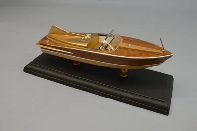 1955 Chris Craft 21 Cobra boat 1:24 - DUMAS