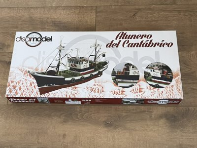 ATUNERO DEL CANTÁBRICO 1:50 58 cm